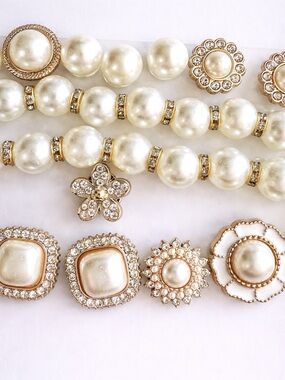 Croc Charms Pearl Gold Rhinestone Jibbitz Set Chunky Floral Designer Style y2k